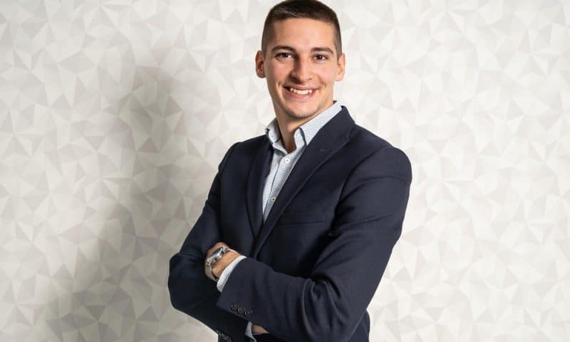 Comment devenir chargé clientèle banque ?